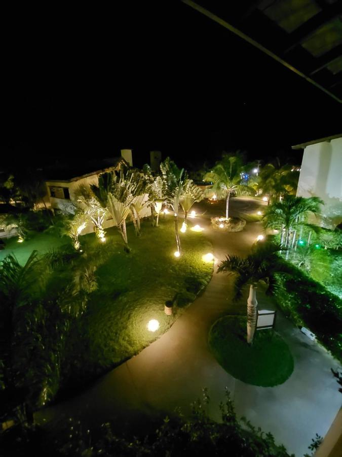 Apartamento Em Guarajuba 200M Da Praia Camaçari Buitenkant foto